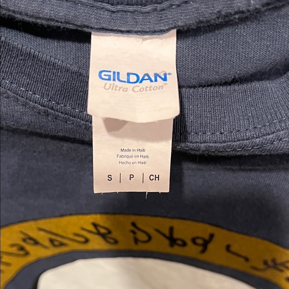 Gildan Navy Blue T-Shirt with Alien Graphic Size S - Picture 2 of 5